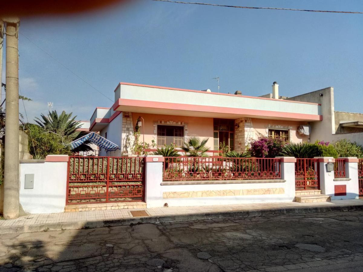 Perrone Apartments トリカーゼ エクステリア 写真